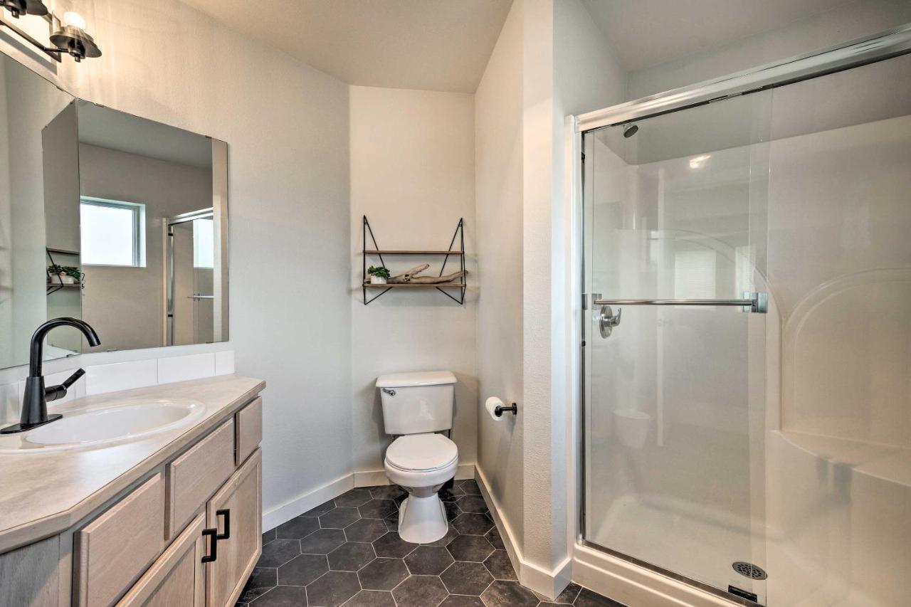 Chic Chelan Condo With Balcony, Walk To Lake And Dtwn! Dış mekan fotoğraf